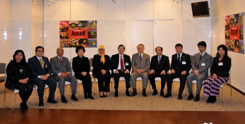 Representatives of the ASEAN-Japan Centre Council member countries: L-R Indonesia, Malaysia, Laos, Thailand, Brunei, Amb. Manuel M. Lopez (Philippines), Secretary General Yoshikuni Ohnishi, Cambodia, Vietnam, Japan and Myanmar. Representative from Singapore is not in photo.