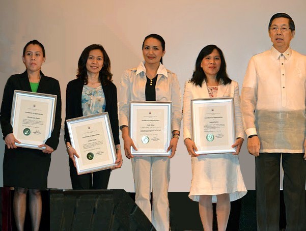 2011 Bagong Bayani (New Heroes) Awardees for Community and Social Service: The four Filipino caregivers working in Komine-en, Shirakawa City, (from left) Mercedes Joie G. Aquino, Sandra S. Otacan, Juliet C. Tobay and Gemma F. Juanay pose with Philippine Ambassador to Japan Manuel M. Lopez after receiving their Certificate of Appreciation from the Philippine Embassy in Japan during the celebration of Philippine Independence Day in June 2011.